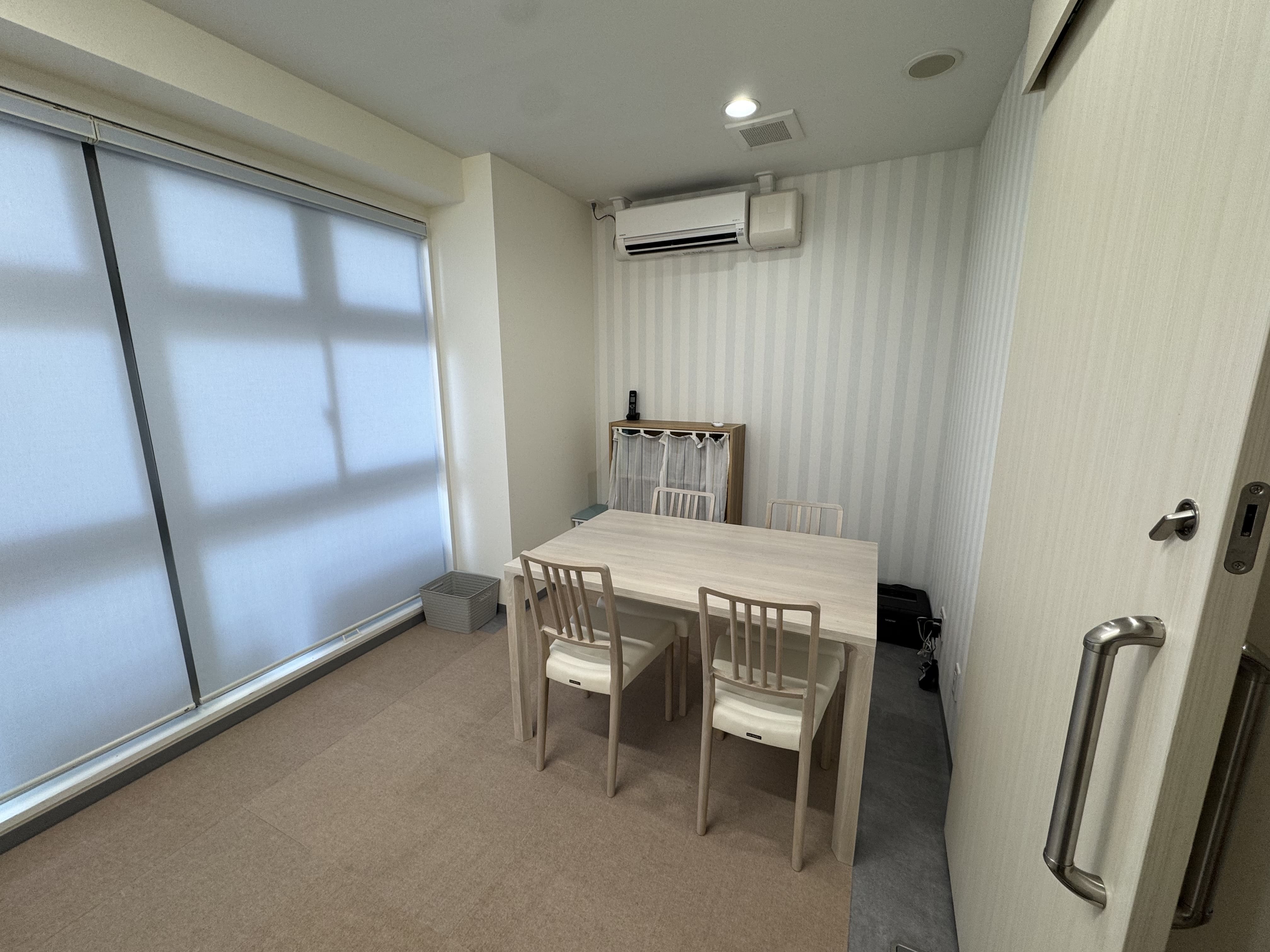 はまっここどもクリニックの公認心理師による相談風景（横浜市都筑区センター北）